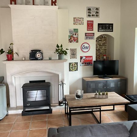 Gite " La Petite Maison" Livry  エクステリア 写真