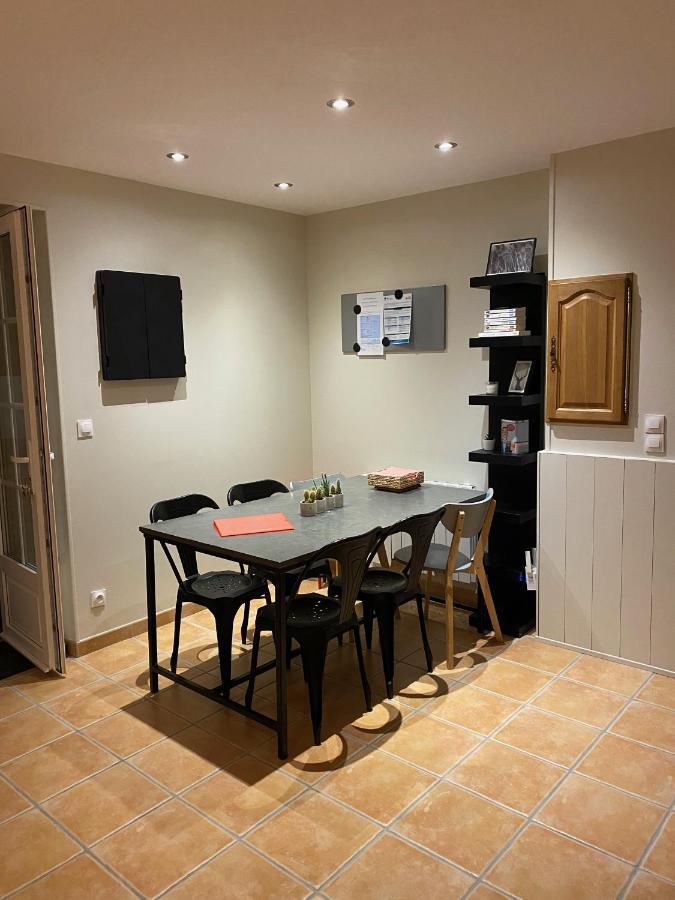 Gite " La Petite Maison" Livry  エクステリア 写真