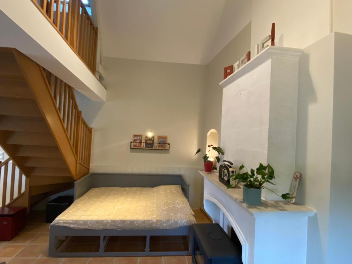 Gite " La Petite Maison" Livry  エクステリア 写真