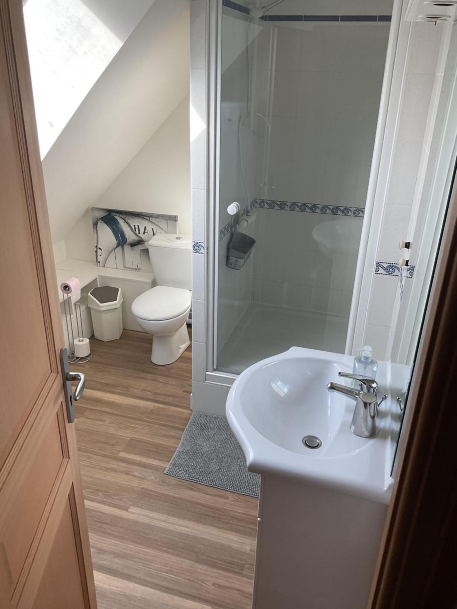 Gite " La Petite Maison" Livry  エクステリア 写真